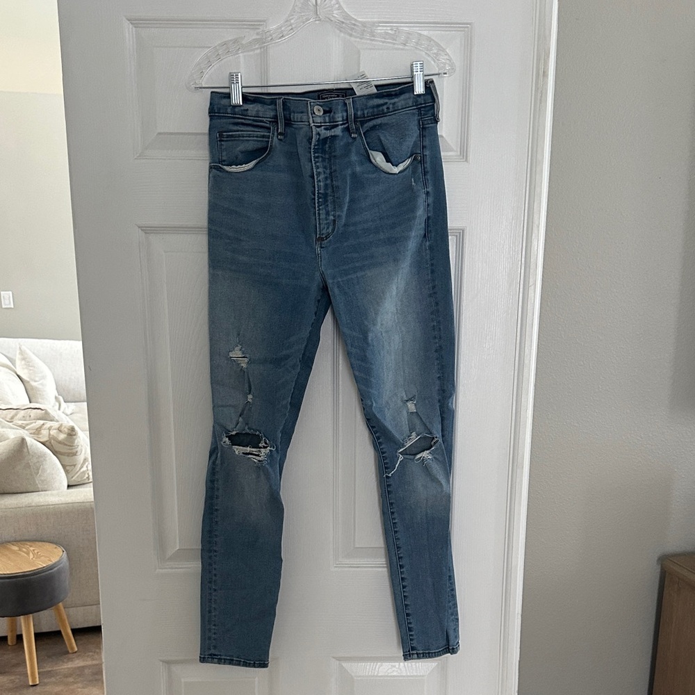 Abercrombie & Fitch Blue Distressed Skinny Jeans